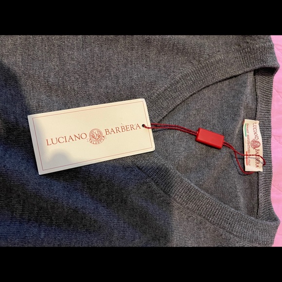 Sweater - Picture 6 of 7